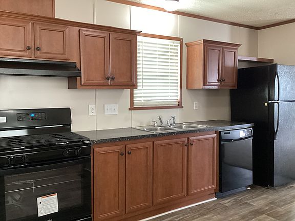4th image of 1210 Wildflower St #541