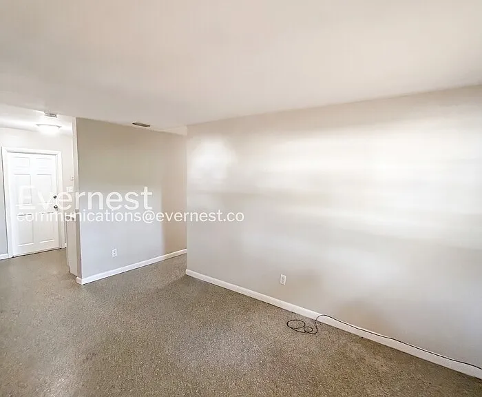 4207 E Sandalwood Cir S — Photo 11