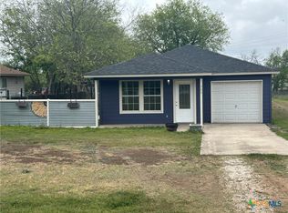 365 Old San Antonio Rd, Mc Queeney, TX 78123
