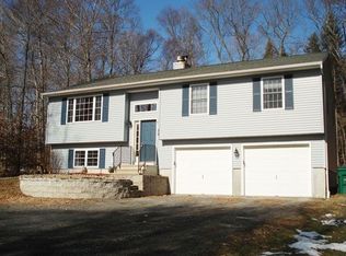 25 Hayes Rd, East Hampton, CT 06424