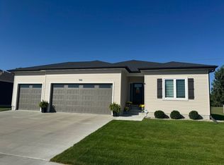 908 Ferguson Dr, Norfolk, NE 68701