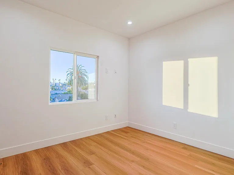 4848 W 17th St #1/2 — Photo 25