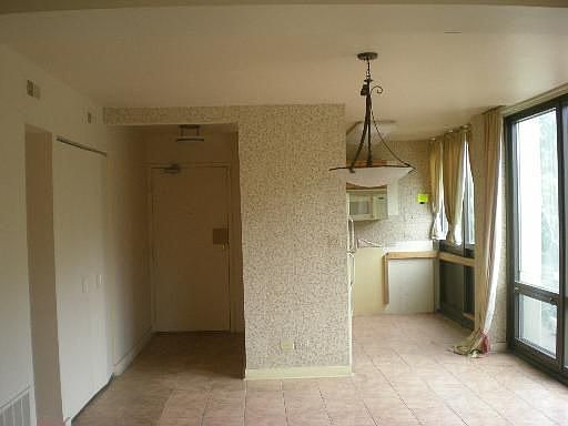 2nd image of 6701 S Crandon Ave APT 3C