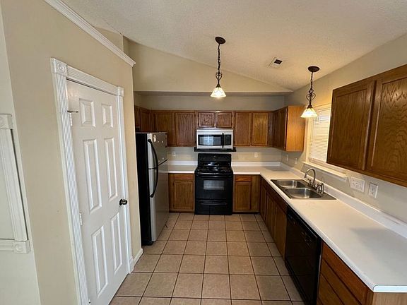4th image of 4207 Bryan Furr Dr