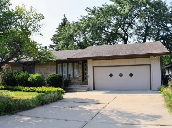 72 W Clifton Ave, Sioux City, IA 51104