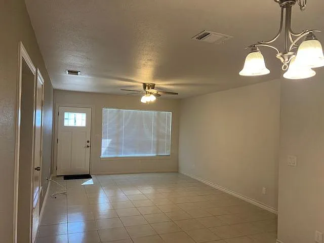 231 Gazel Dr — Photo 3