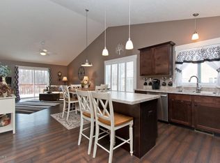 3316 Stormy Creek Dr SE, Kentwood, MI 49512