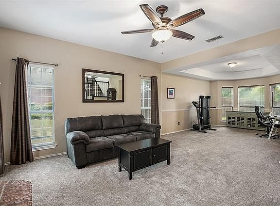 5th image of 1512 River Birch Dr
