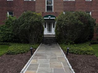 450 Pelham Rd APT 2E, New Rochelle, NY 10805