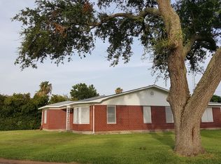 1210 Marine Dr, Galveston, TX 77550