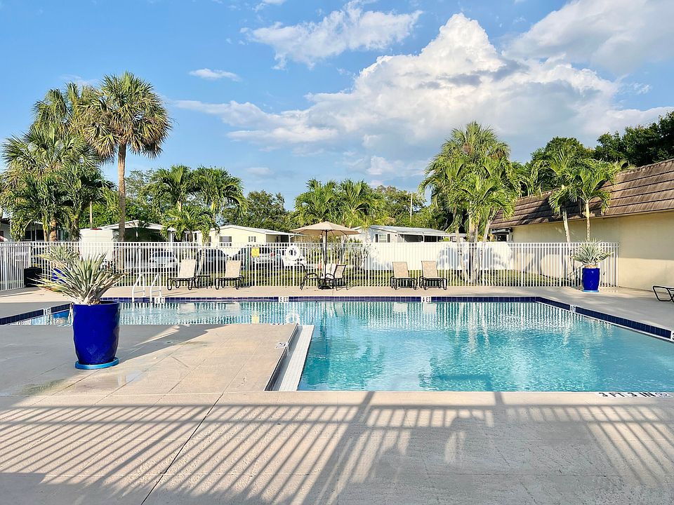1st image of 183 Plantation Blvd