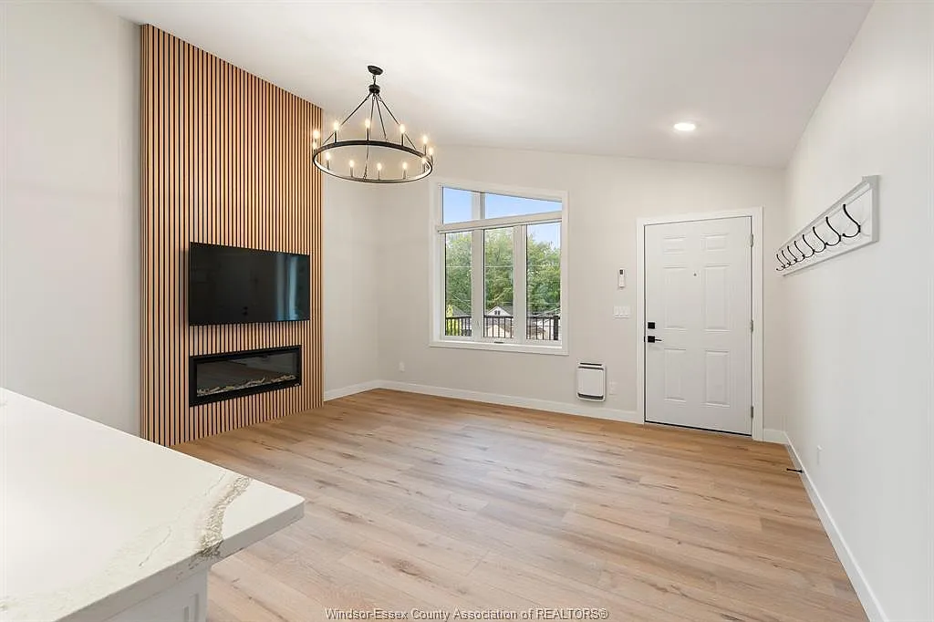 2 bed, $2,300 — Photo 2