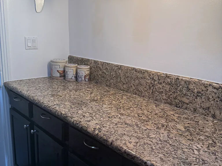 7907 Louise Ave — Photo 4