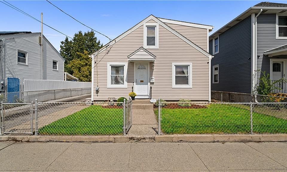 1st image of 250 Benefit St