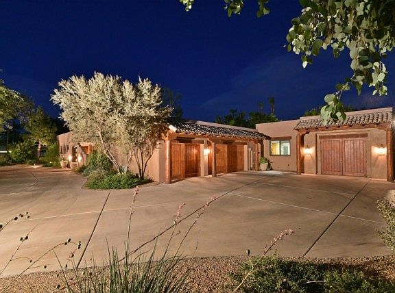 5th image of 6211 E Laurel Ln