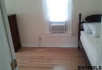3rd image of 68 S Franklin St