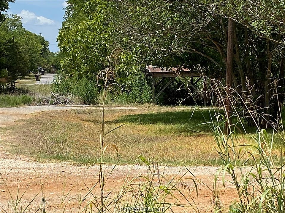 106 4th St, Normangee, TX 77871 MLS 22011755 Zillow