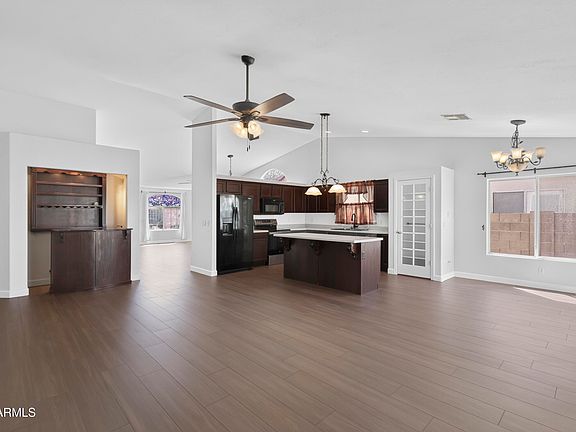 5th image of 3008 W PECAN Road