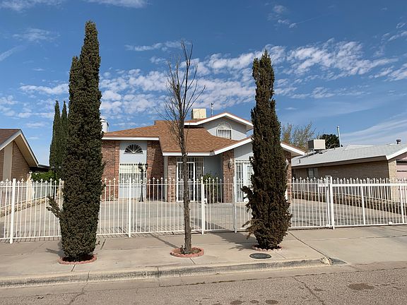2nd image of 1469 Francesca Dr