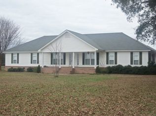 1762 Old Valdosta Rd, Ray City, GA 31645