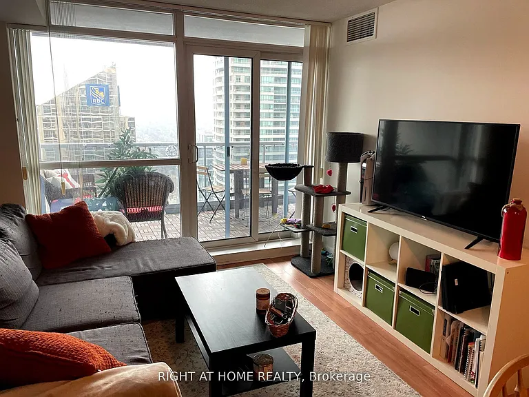 4978 Yonge St #3201 — Photo 4