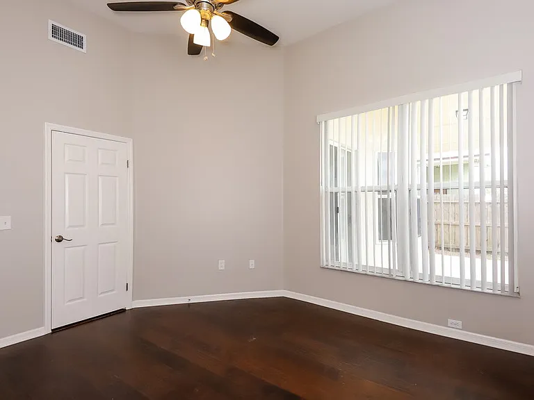 2014 Cattleman Dr — Photo 10