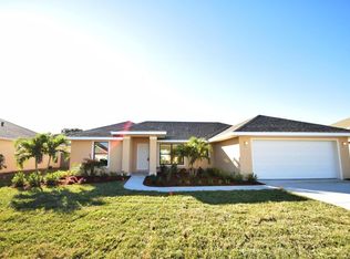 2020 Gloria Cir NE, Palm Bay, FL 32905