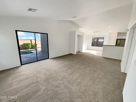 3rd image of 24649 N LOST DUTCHMAN Way