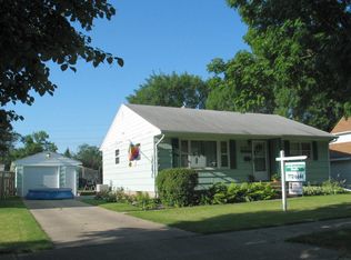 2107 9th Ave N, Grand Forks, ND 58203