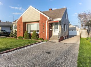 7929 40th Ave, Kenosha, WI 53142