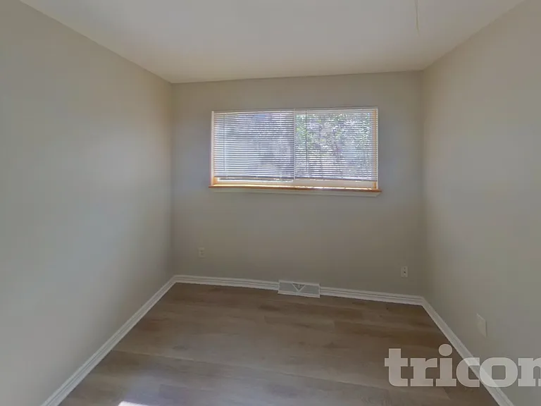 1634 Keaton Ln — Photo 9