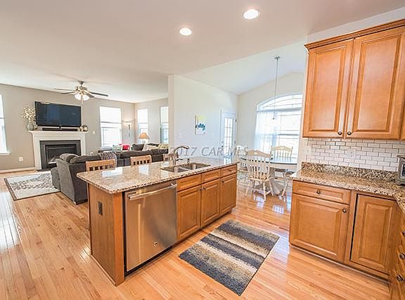 2nd image of 29512 Glenwood Dr #739