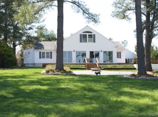 194 Rio Vista Ln, Dunnsville, VA 22454