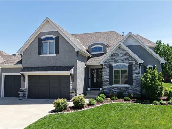 11607 W 158th Ter, Overland Park, KS 66221
