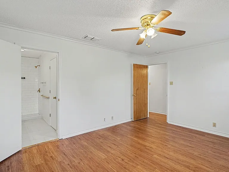 1507 Lindsey Ln W #A — Photo 24