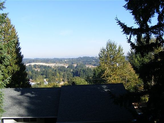 2nd image of 114 66th Ave NE