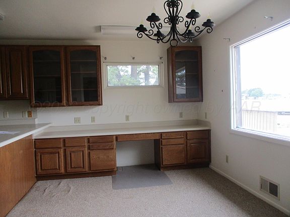 5th image of 1200 E Harvester Ave
