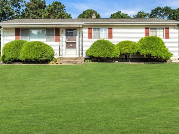 31 Arlyn Dr
