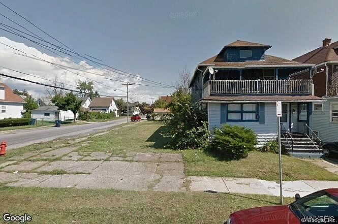 1st image of 117 Clarence Ave