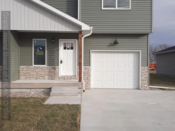 1543 Peach St, Grand Island, NE 68801