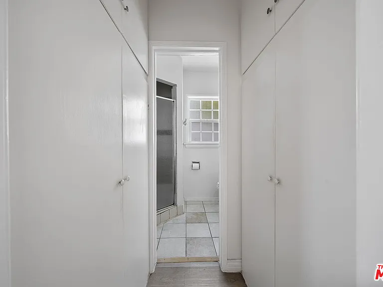 1238 S Beverly Glen Blvd #9 — Photo 9