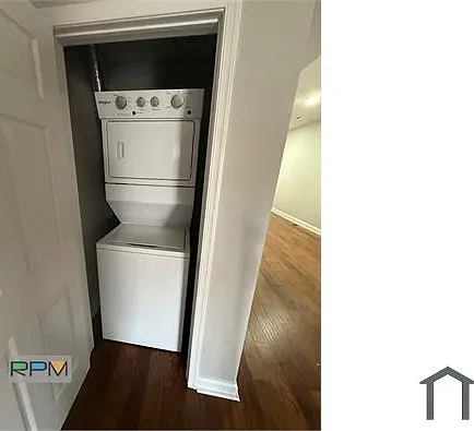 3 bed, $2,100 — Photo 2