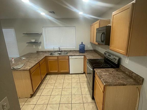 3rd image of 7108 S 31st Dr