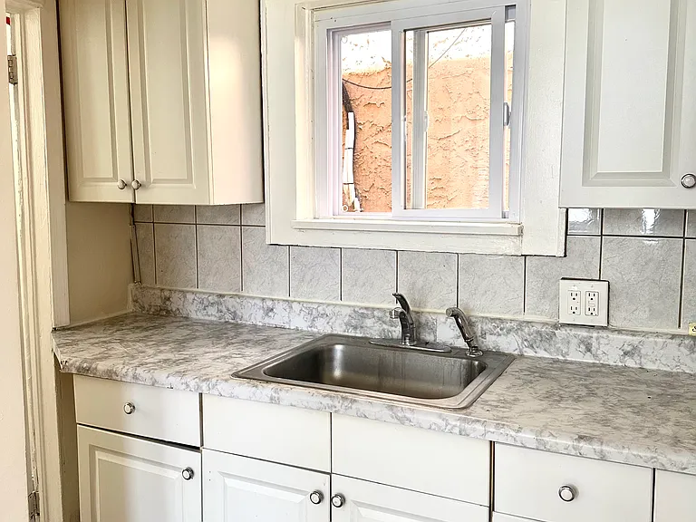 243 Gaston Ave — Photo 2