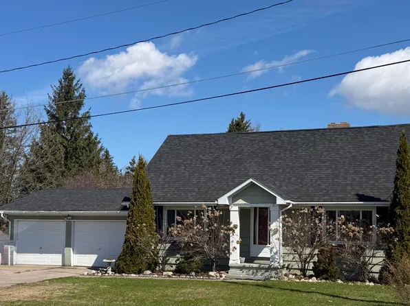 618 Washington Way, Sault Sainte Marie, MI 49783