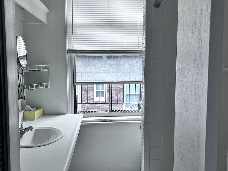 5807 Bartlett St #3 — Photo 6