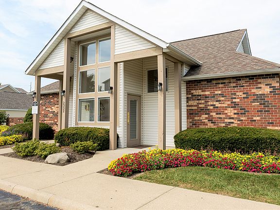 2nd image of 3675 Crossridge Ln #32255