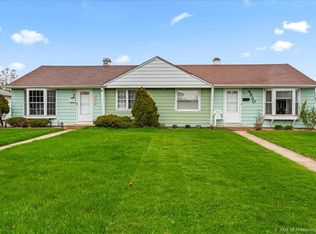 4530 W 89th St, Hometown, IL 60456