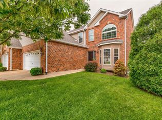 1251 Castle Gate Villas Dr, Saint Louis, MO 63132