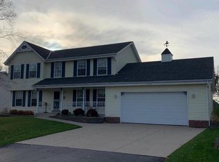 6330 New Castle Ln, Racine, WI 53402